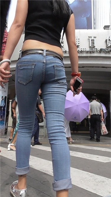 低腰路肉紧牛[MP4/446MB]