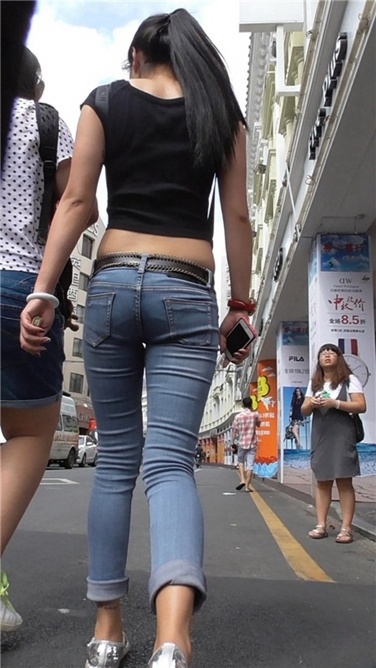 低腰路肉紧牛[MP4/446MB]