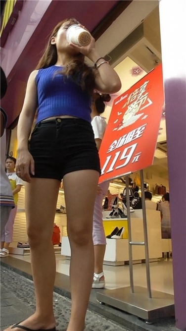 丰满紧致黑热裤[MP4/331MB]