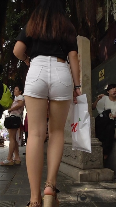 丰满彪悍白热裤[MP4/657MB] 