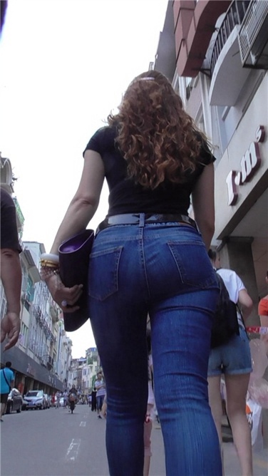 绝品熟妇，母狮一头 必历经炮火洗礼 2GB