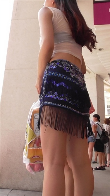 花姑娘身材好[MP4/262MB]