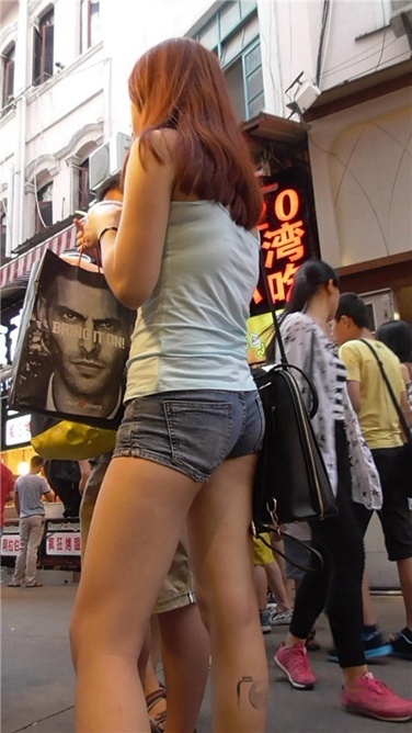 极致翘P热裤，求PK[MP4/867MB]