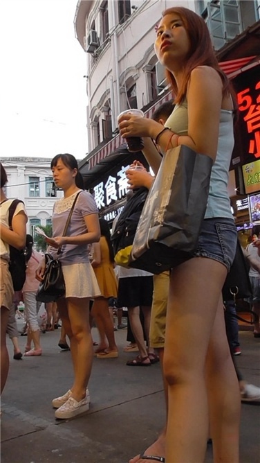 极致翘P热裤，求PK[MP4/867MB]