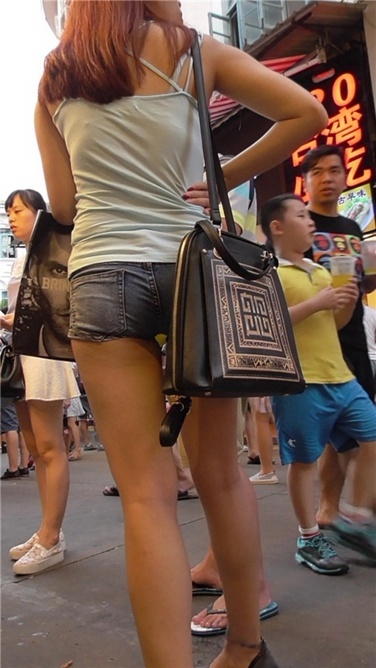 极致翘P热裤，求PK[MP4/867MB]