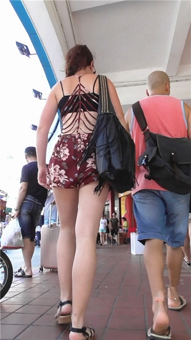 花样热裤洋妞[680MB/MP4]