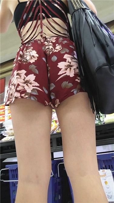 花样热裤洋妞[680MB/MP4]