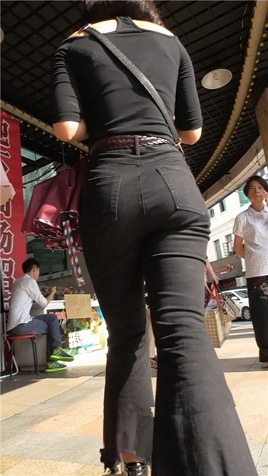 野蛮发育，人见人爱 [MP4/605MB]