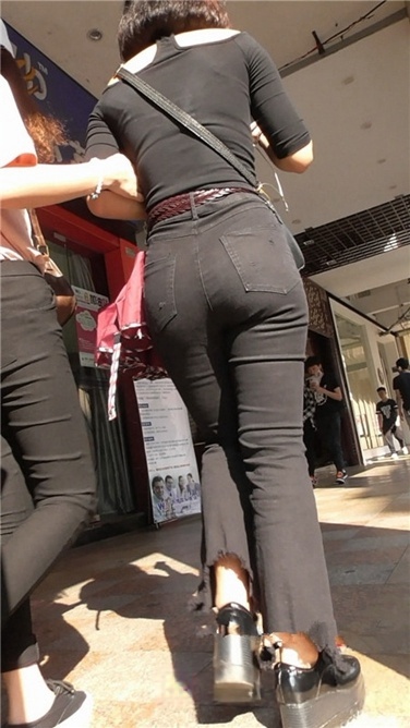 野蛮发育，人见人爱 [MP4/605MB]