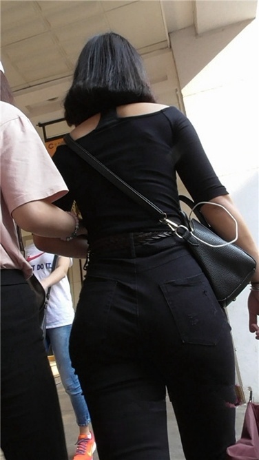 野蛮发育，人见人爱 [MP4/605MB]