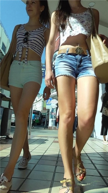 秋意浓，洋妞奔放依旧 [MP4/717MB]