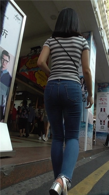 长腿紧牛MM[MP4/563MB]