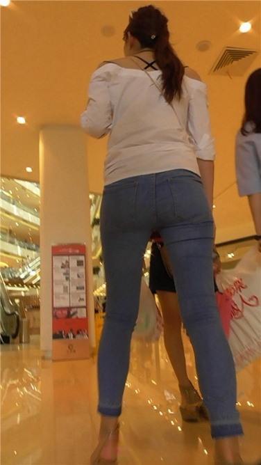 时尚靓丽紧牛 [MP4/1.3GB]