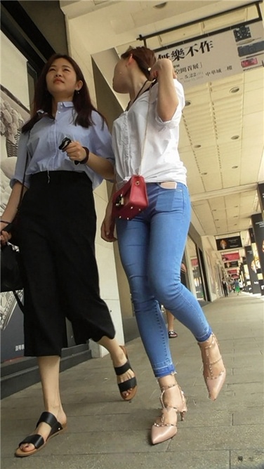 时尚靓丽紧牛 [MP4/1.3GB]