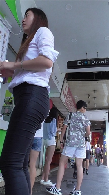 风韵MM紧身黑裤MP4/741MB]