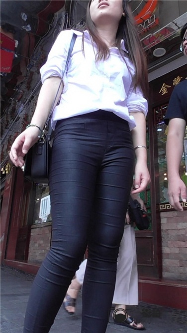 风韵MM紧身黑裤MP4/741MB]