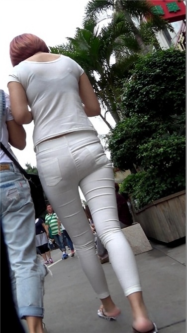 MM一身纯白超紧致！ [MP4/1G]