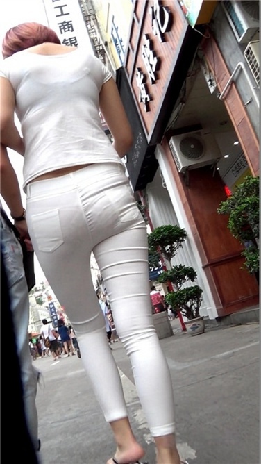 MM一身纯白超紧致！ [MP4/1G]