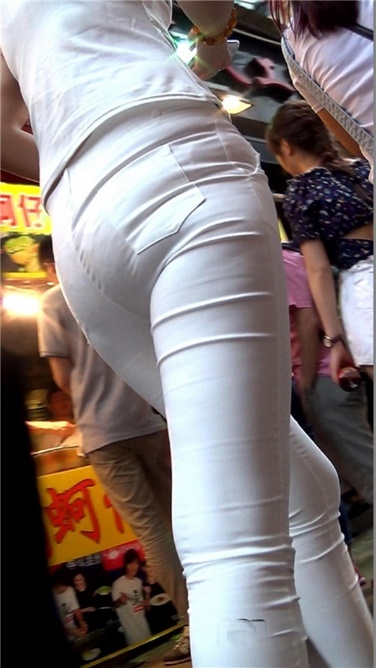 MM一身纯白超紧致！ [MP4/1G]