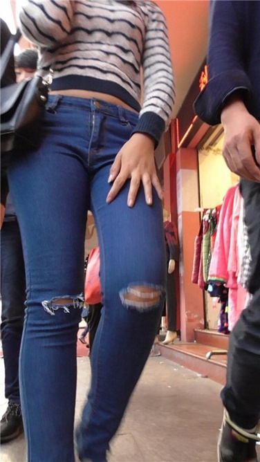 极品紧牛肥屯 [MP4/934MB]