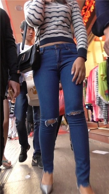 极品紧牛肥屯 [MP4/934MB]