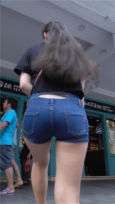 姑娘要出嫁，挑金选银[MP4/654MB]