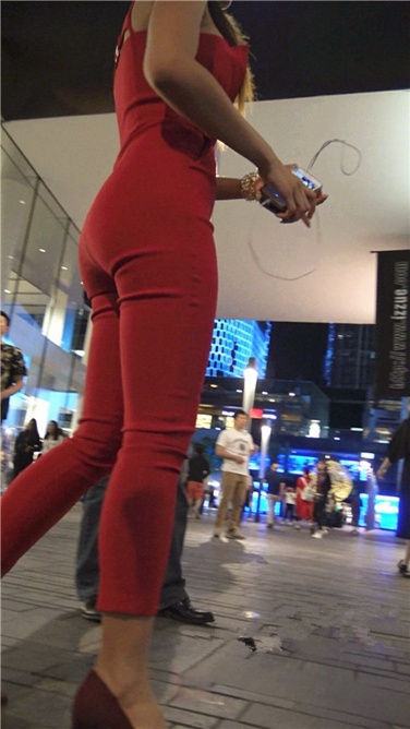 黑夜翘臀红玫瑰[MP4/1.8GB]