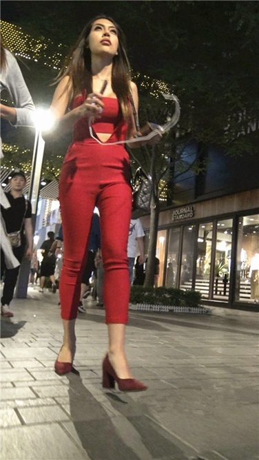 黑夜翘臀红玫瑰[MP4/1.8GB]