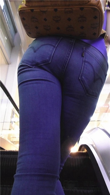 那女孩真帅[MP4/1.5GB]