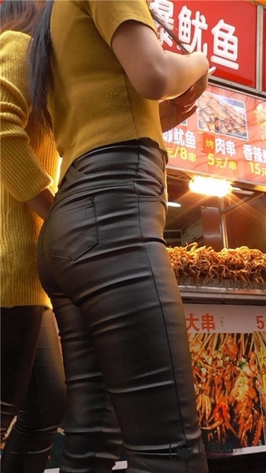 紧致皮裤近距写真 [MP4/13GB]