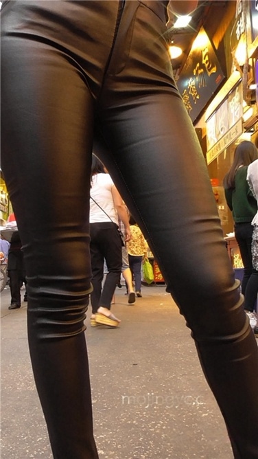 紧致皮裤近距写真 [MP4/13GB]