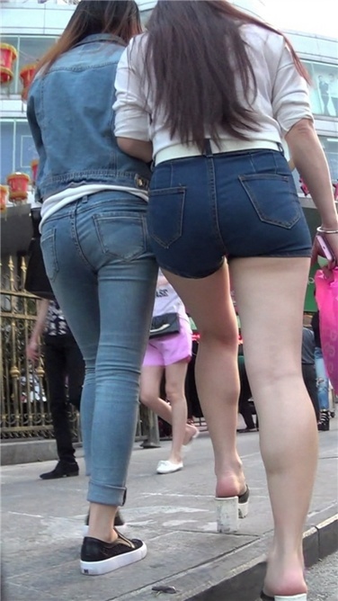 超紧牛仔热裤[MP4/593MB]