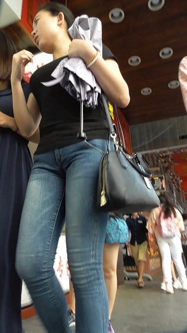 紧致蓝牛略彪悍 [MP4/513MB]