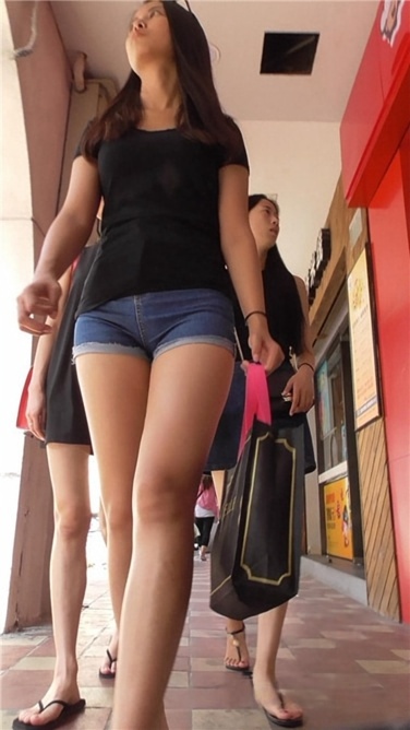 吸烟MM的极致MT [MP4/836MB]