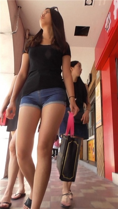 吸烟MM的极致MT [MP4/836MB]