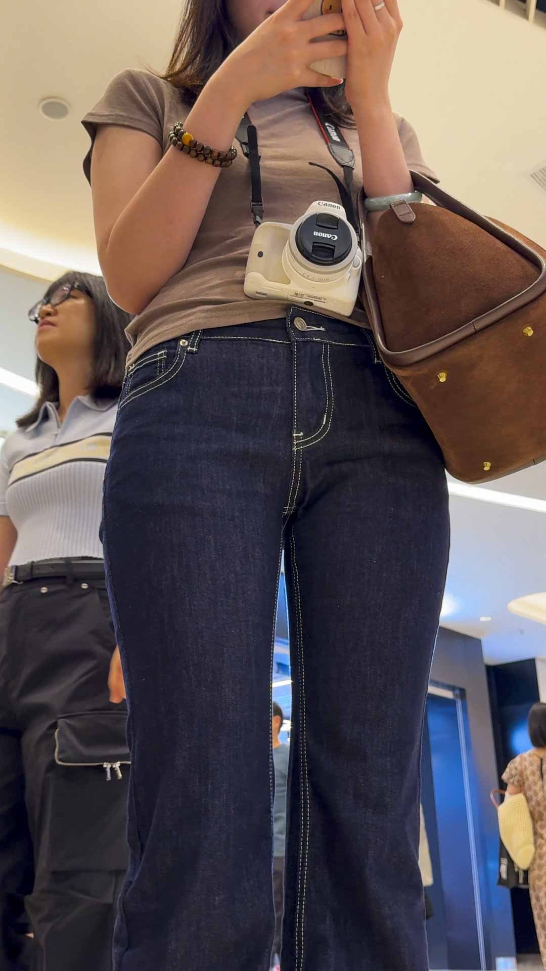 蜜桃臀与骆驼趾的看点