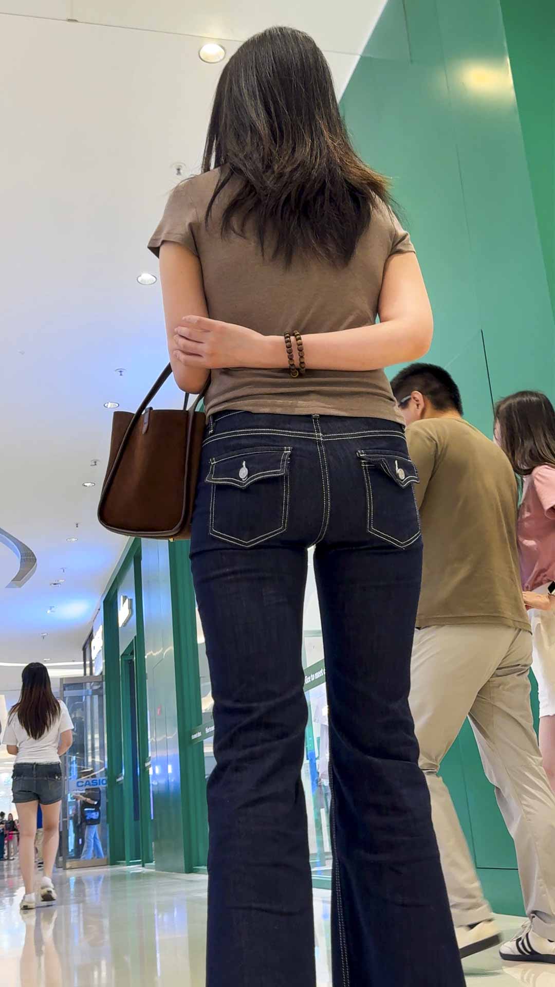 蜜桃臀与骆驼趾的看点