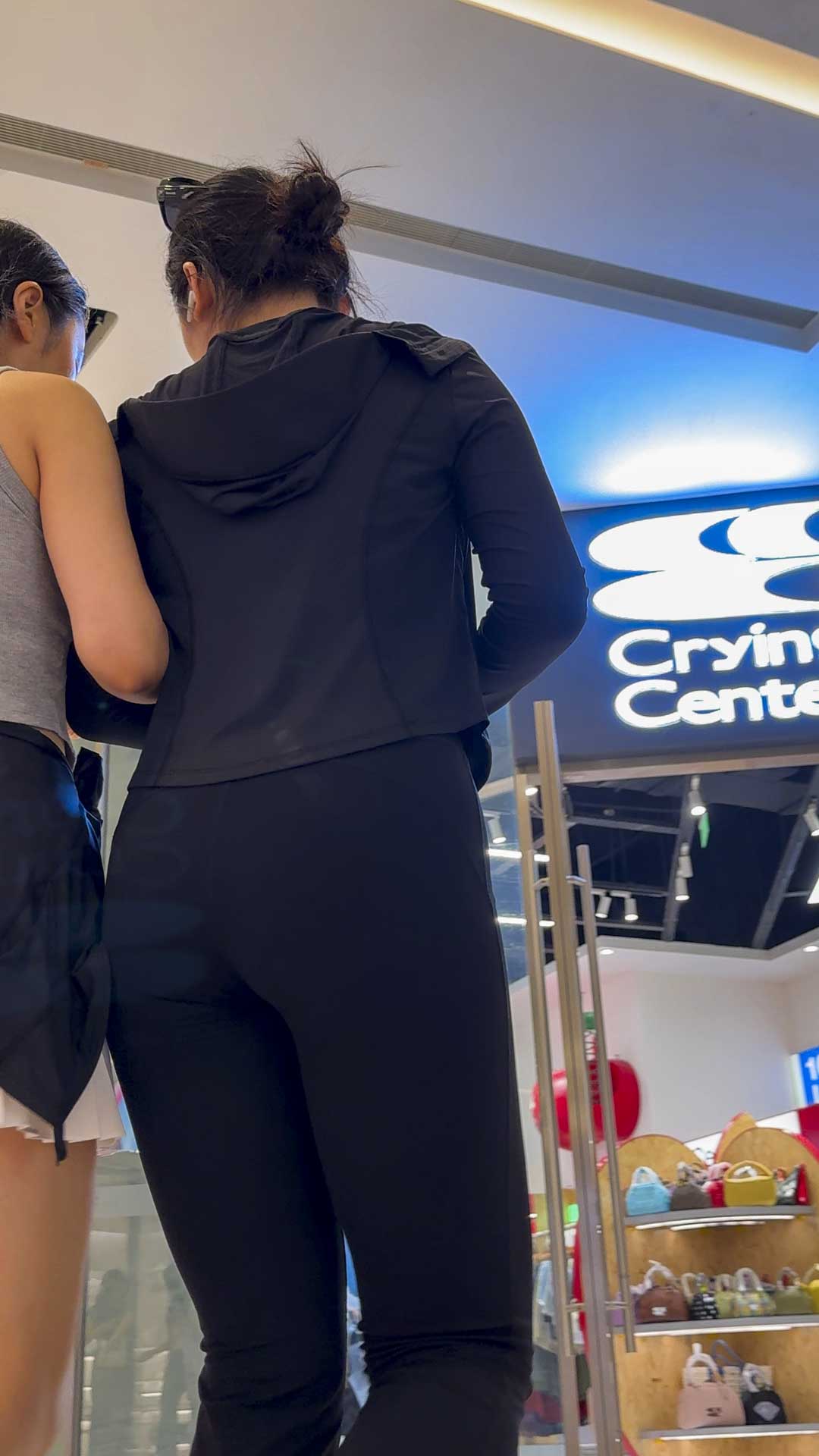 紧身瑜伽裤下区域勒痕毕露（积分333）