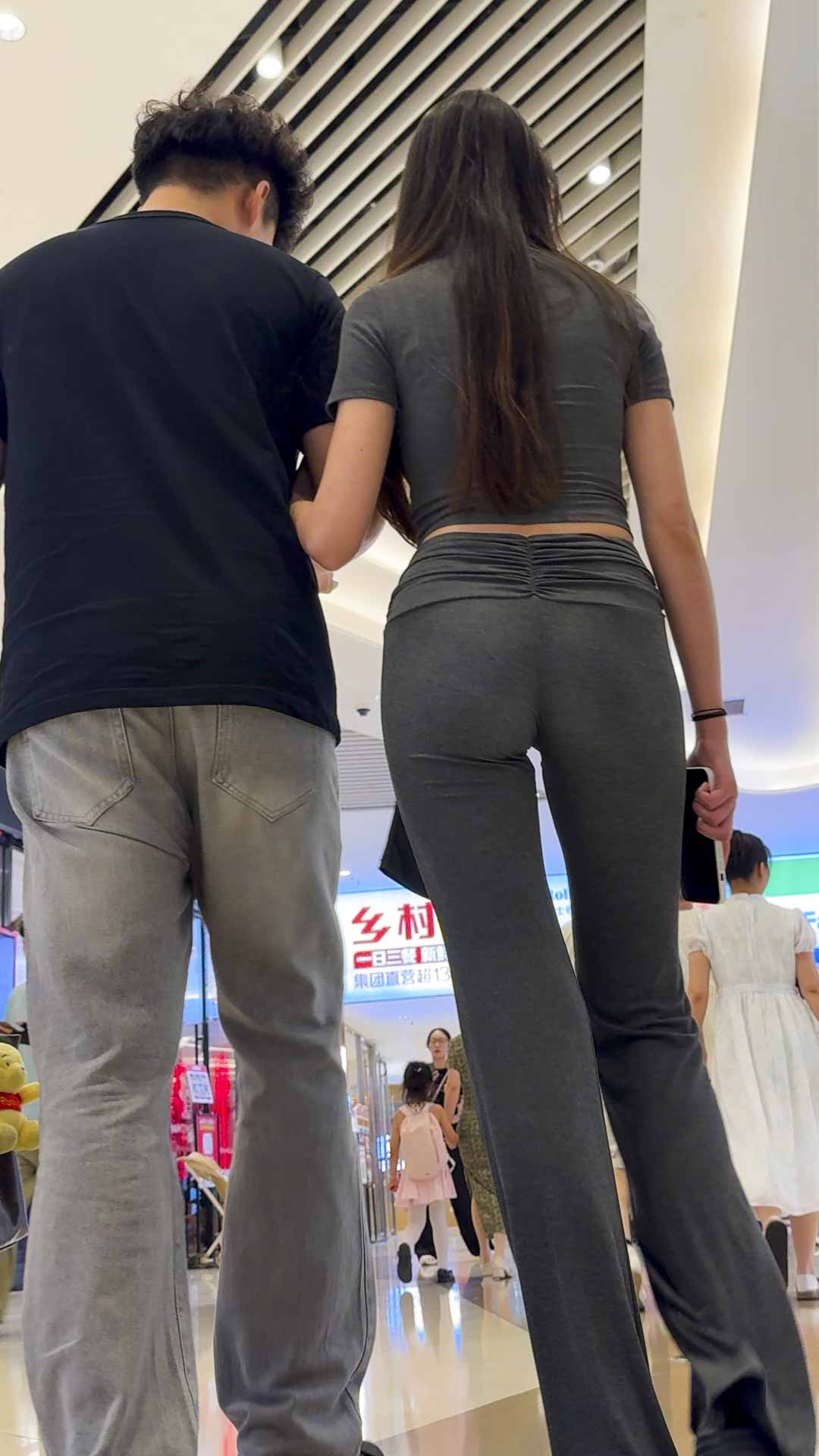 性感丰臀眼镜妹的诱惑（积分121）