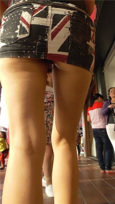 齐B熟妇，风sao入骨 [MP4/700MB]