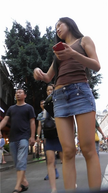 1S身材辣妈 [MP4/1.2GB]