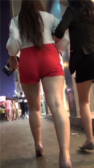 丰满甜美，若得此女美不堪言