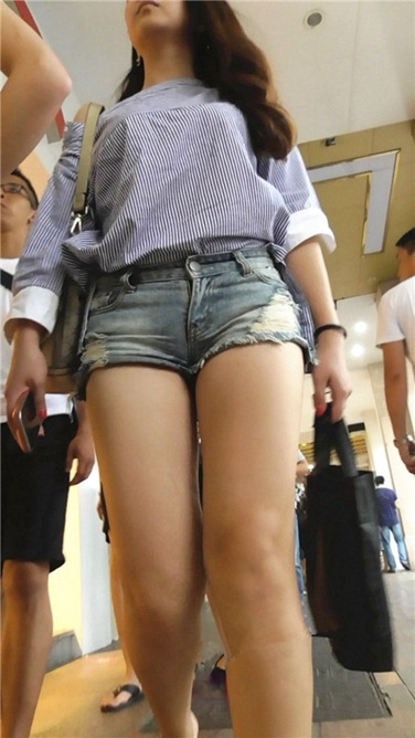 白领丽人丰腴诱惑[MP4/539MB]