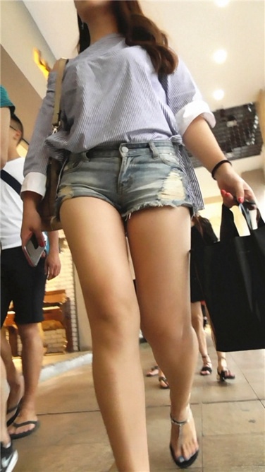 白领丽人丰腴诱惑[MP4/539MB]