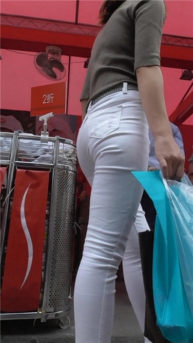 白裤MM [MP4/775MB]