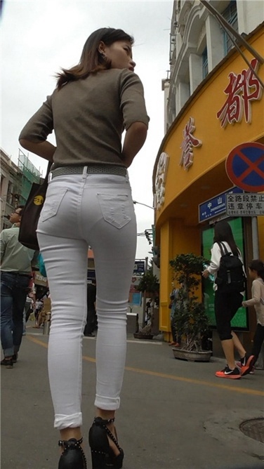 白裤MM [MP4/775MB]