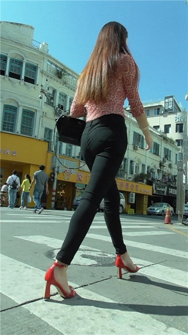 黑裤至此夫复何求 [MP4/336MB]