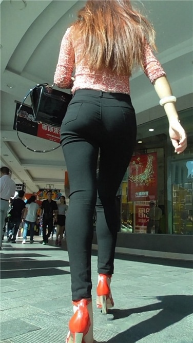 黑裤至此夫复何求 [MP4/336MB]