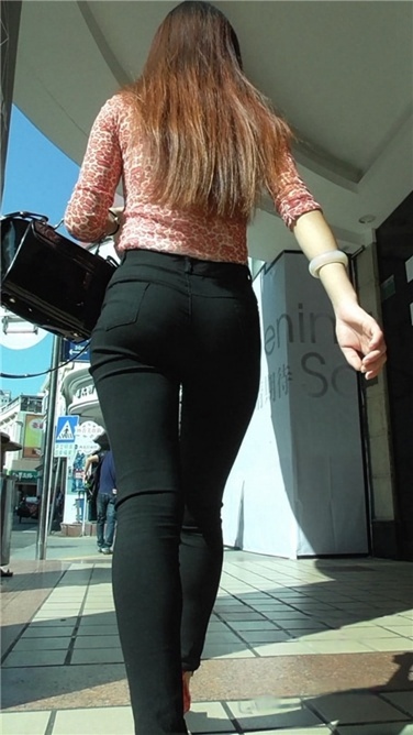 黑裤至此夫复何求 [MP4/336MB]