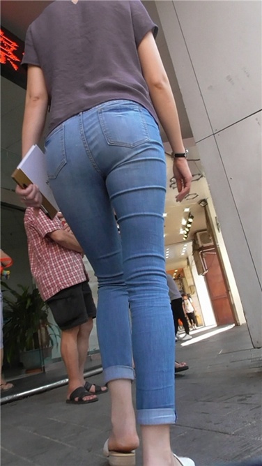 长腿紧牛shaofu [MP4/506MB]